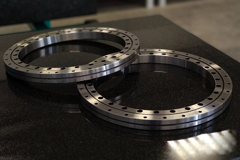 thin-section slewing table bearings (2)